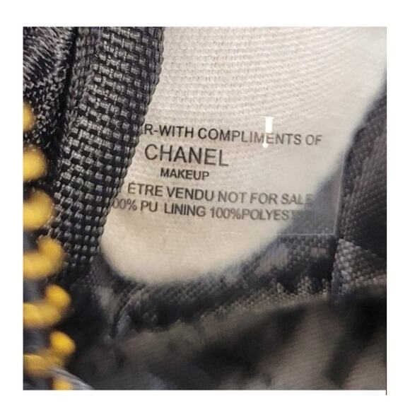 CHANEL Beaute Blue Denim Makeup Bag w/Chain Crossbody Limited VIP Gift - Picture 8 of 9